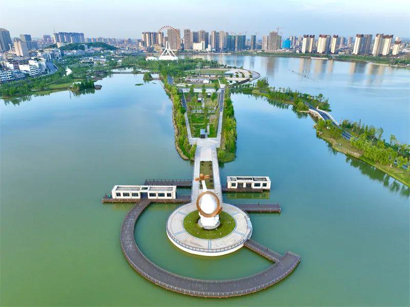 赣州最新楼盘，现代建筑典范，城市新地标