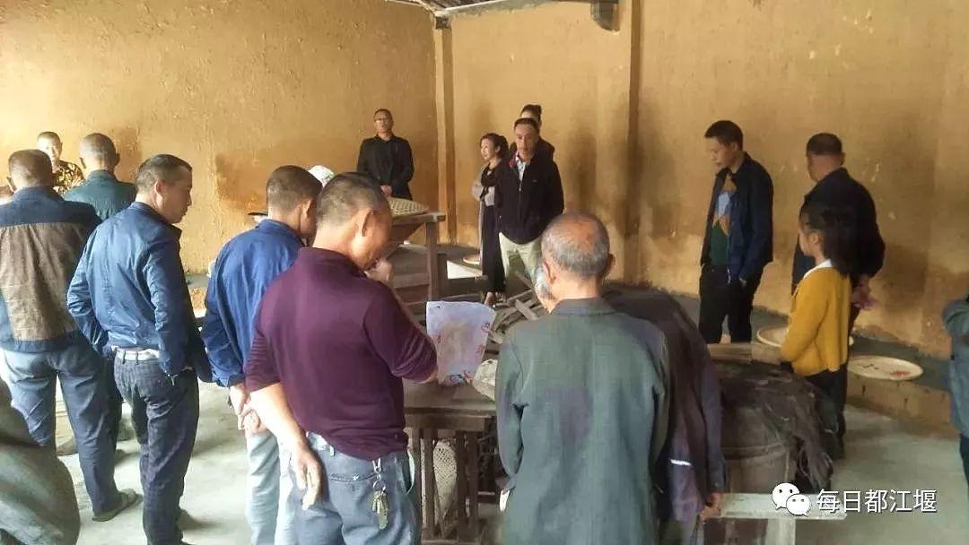 草莲社区最新地址查询指南，详细步骤解析