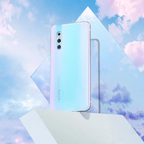 vivo最新系统深度体验，科技小巷中的美食与科技双重惊喜