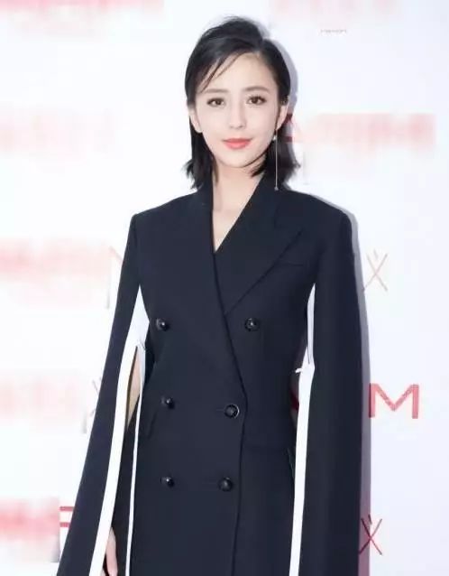 佟丽娅金色发型背后的友情与色彩温馨故事