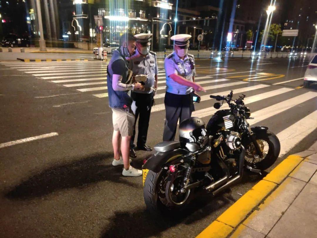 哈雷电动车最新款，友情之旅的温馨日常启动新篇章